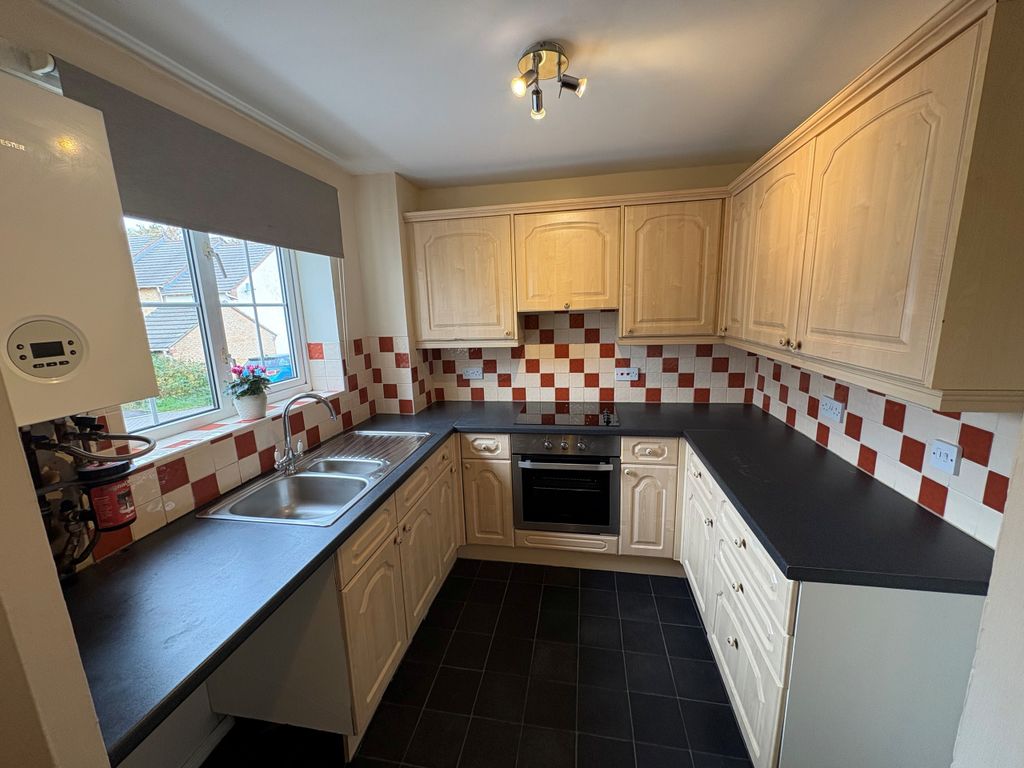 Property photo 2 of 13 Kitchen