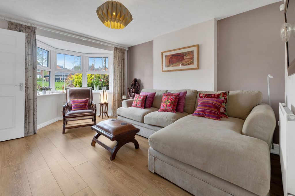 Property photo 2 of 13