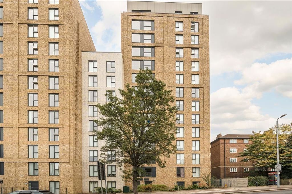 Property photo 1 of 8