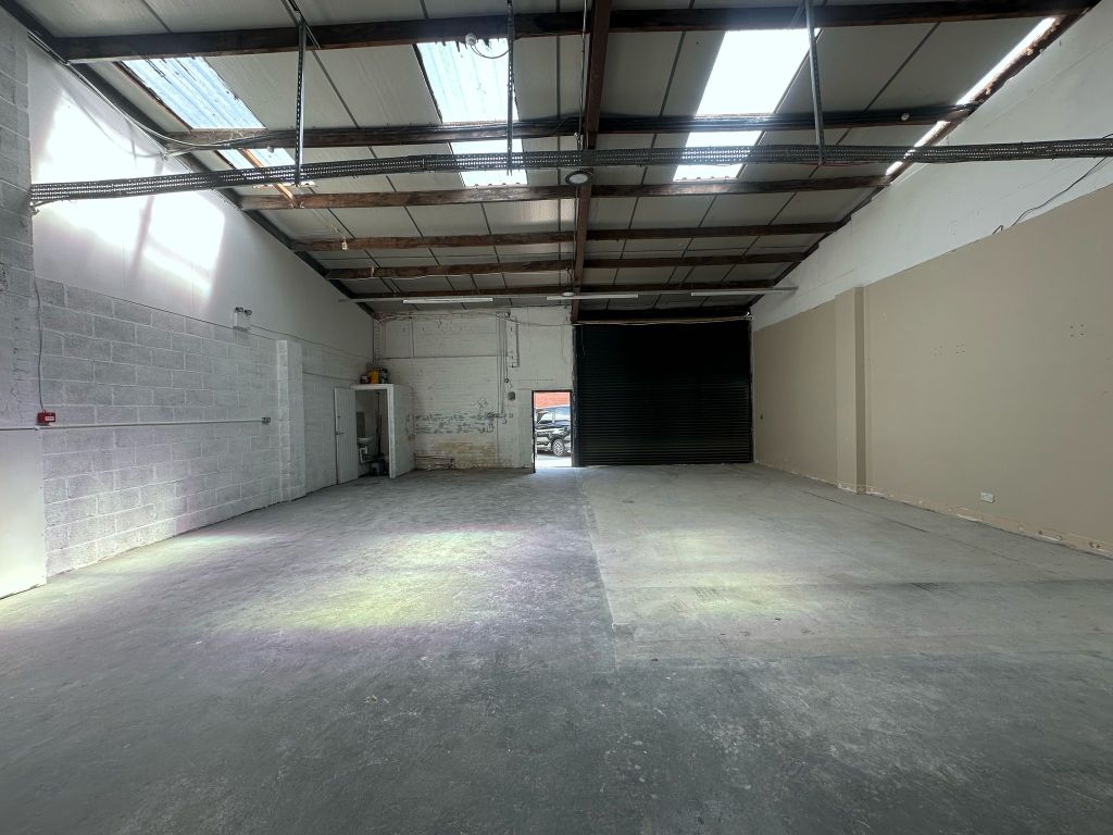 Property photo 3 of 12