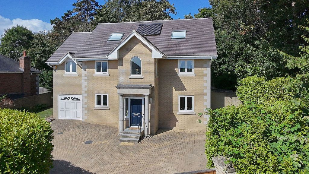 Property photo 2 of 24
