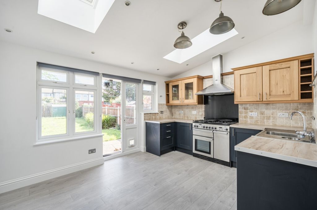 Property photo 3 of 10 1348608-12-68Bac14c1Ac59
