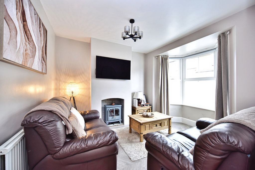 Property photo 2 of 20 Fbb_7527