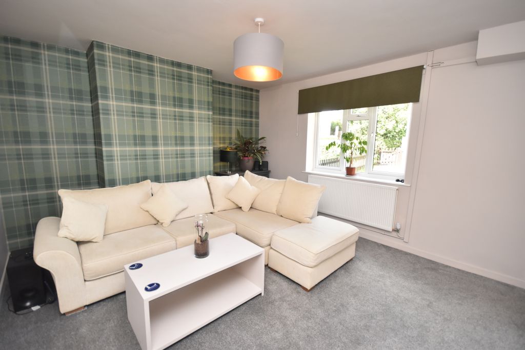 Property photo 2 of 13 Lounge