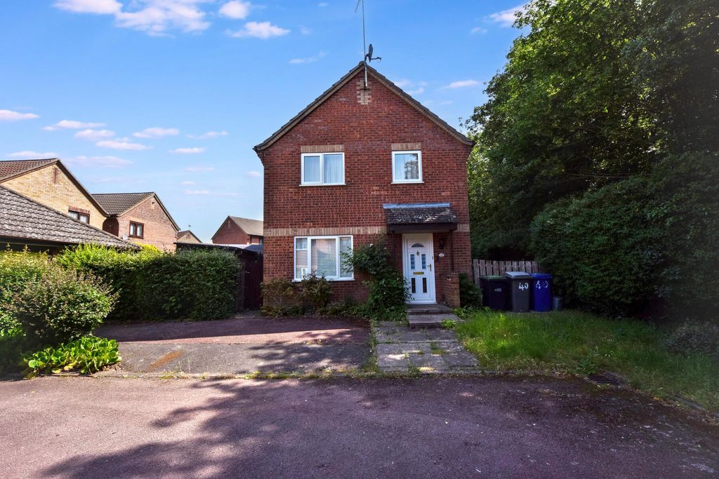 Property photo 1 of 12 Serbert Road - Front