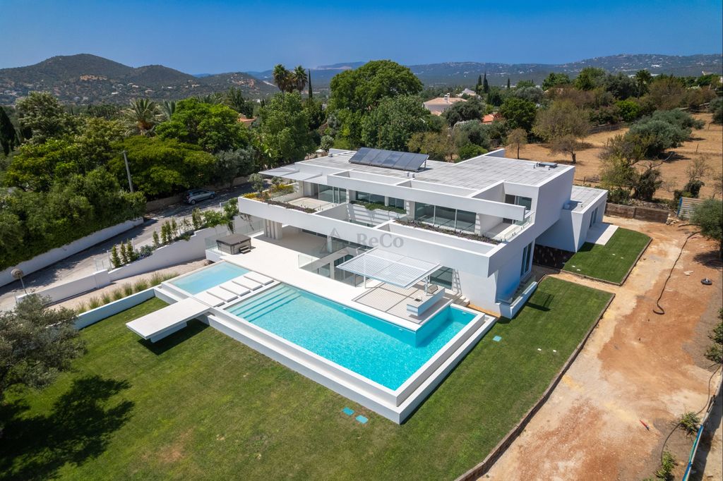 Property photo 1 of 29