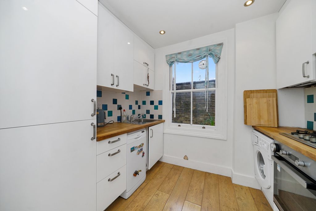 Property photo 3 of 14 Photo 3