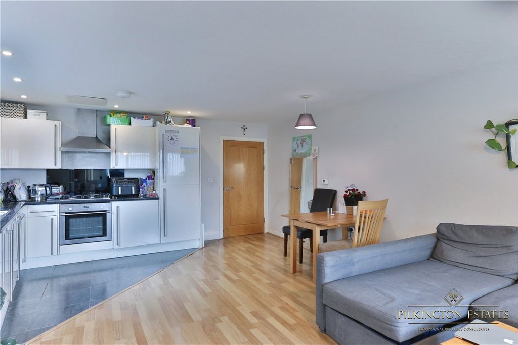Property photo 1 of 7 4272790