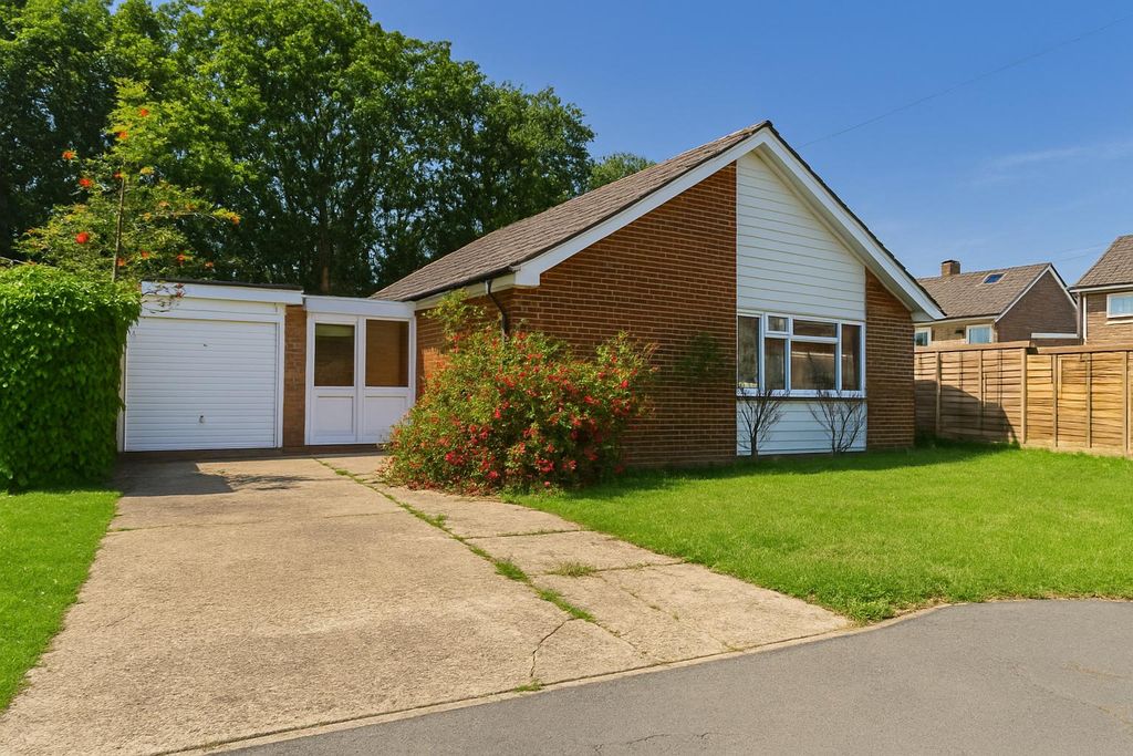 Property photo 1 of 11