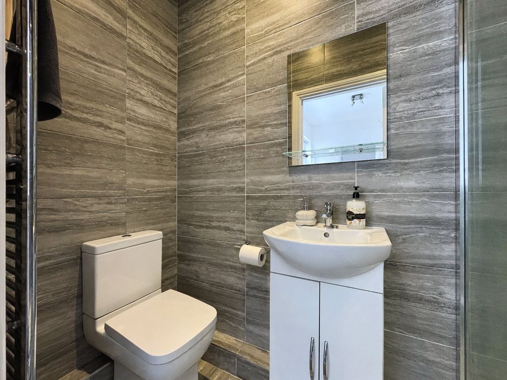 Property photo 3 of 18 Picture No. 05