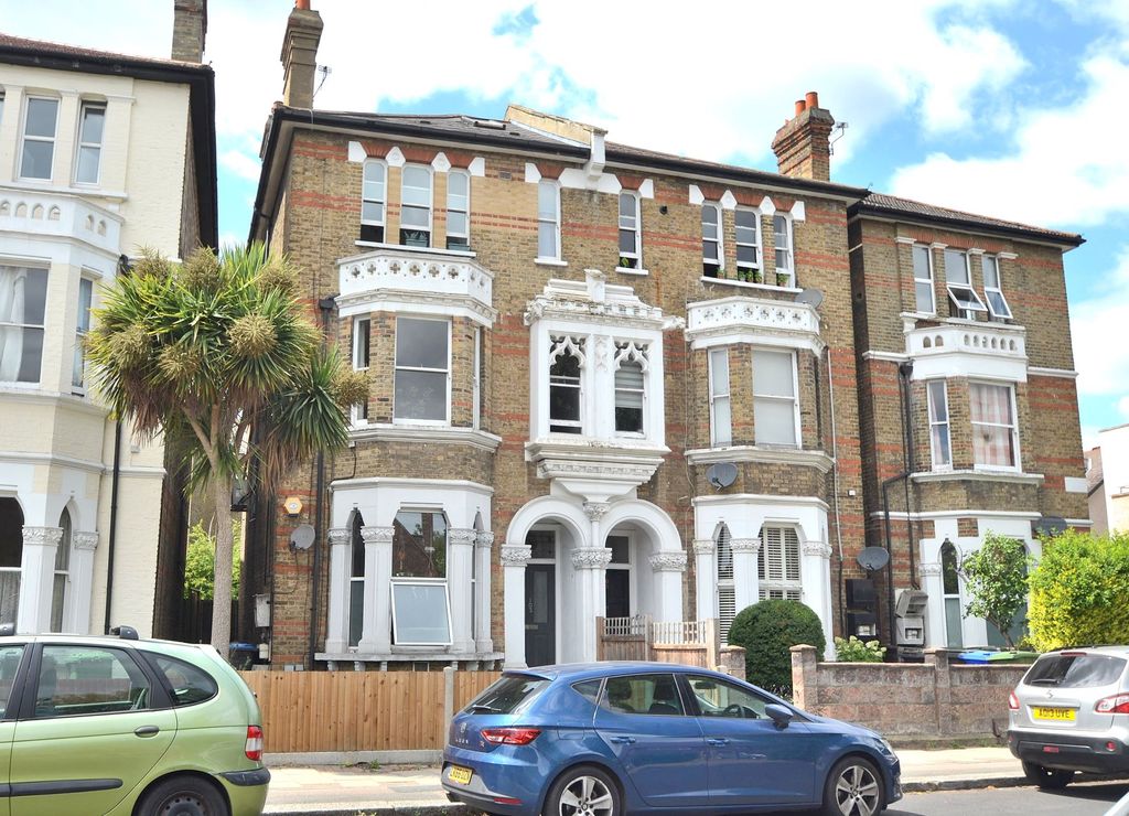 Property photo 1 of 7