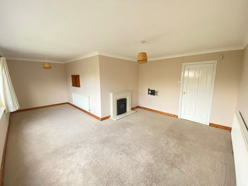 Property photo 3 of 15 Dining Room