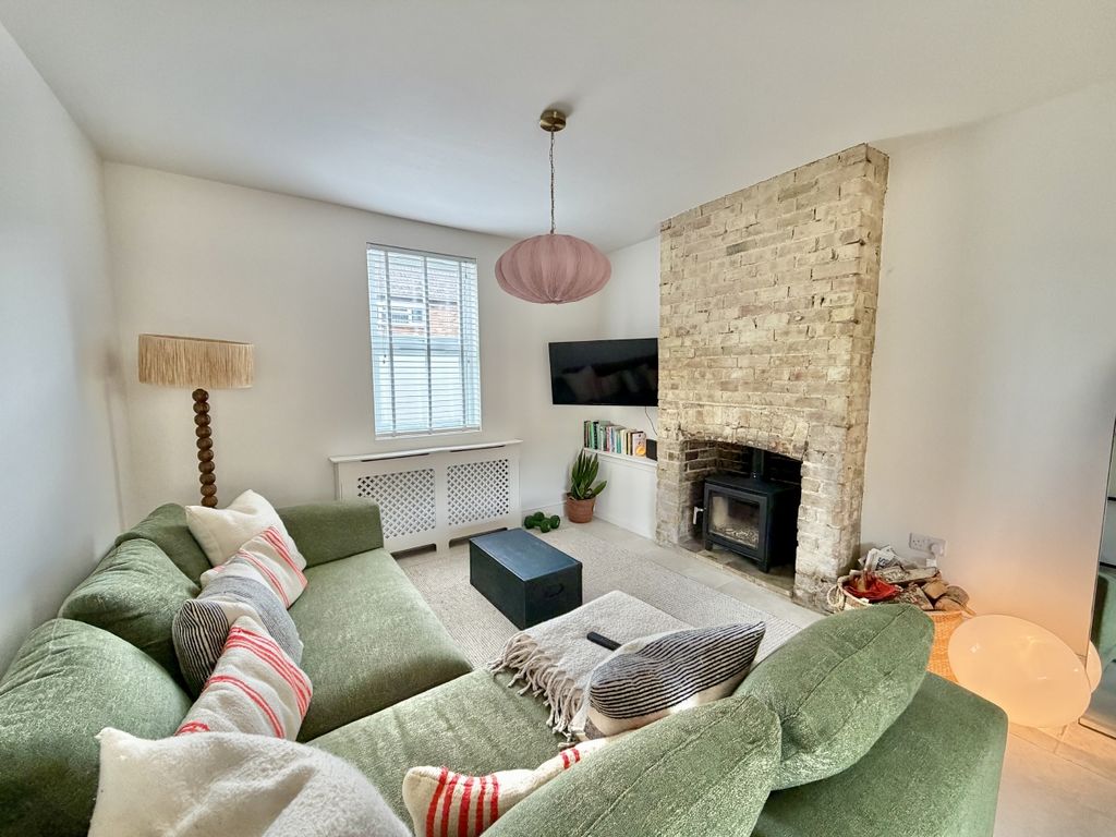 Property photo 2 of 19