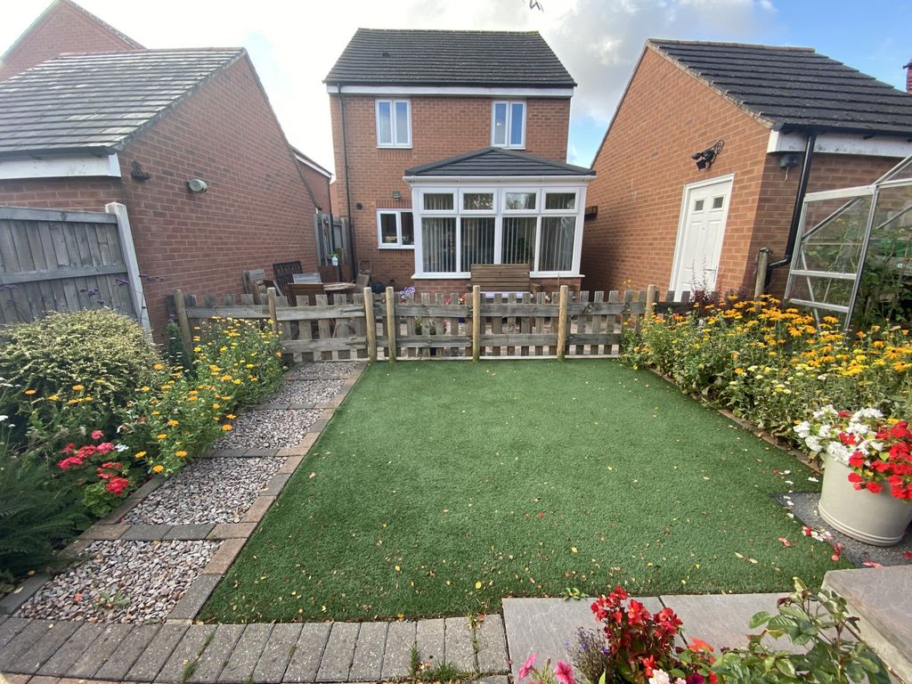 Property photo 2 of 25 Photo 21