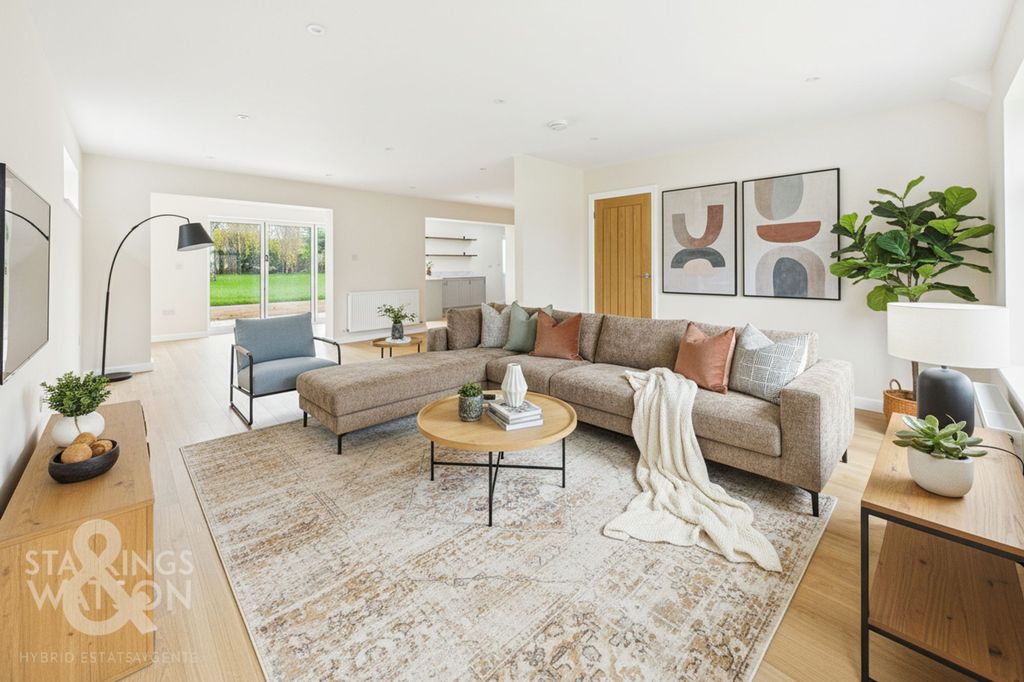 Property photo 2 of 26