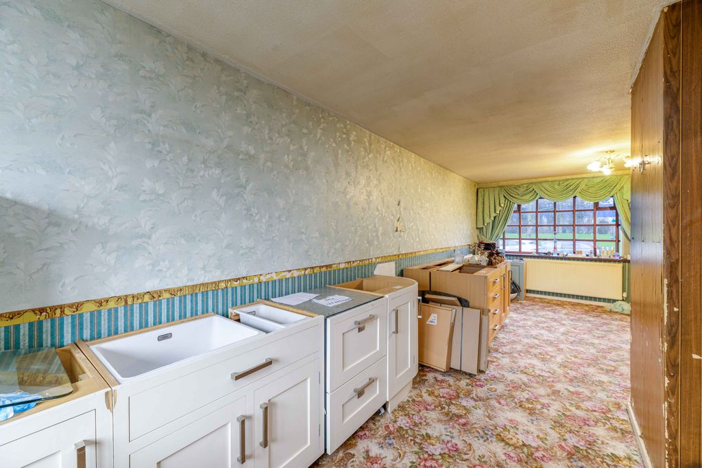 Property photo 3 of 29 09