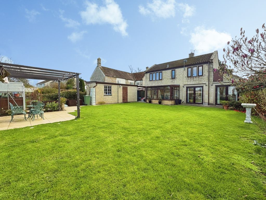 Property photo 2 of 34 Ad570359-33