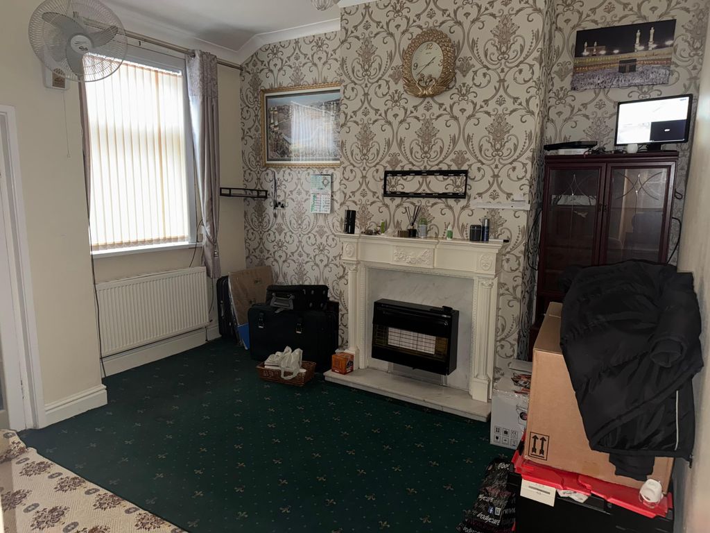 Property photo 3 of 10