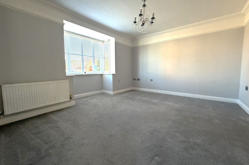 Property photo 2 of 19 A Lounge
