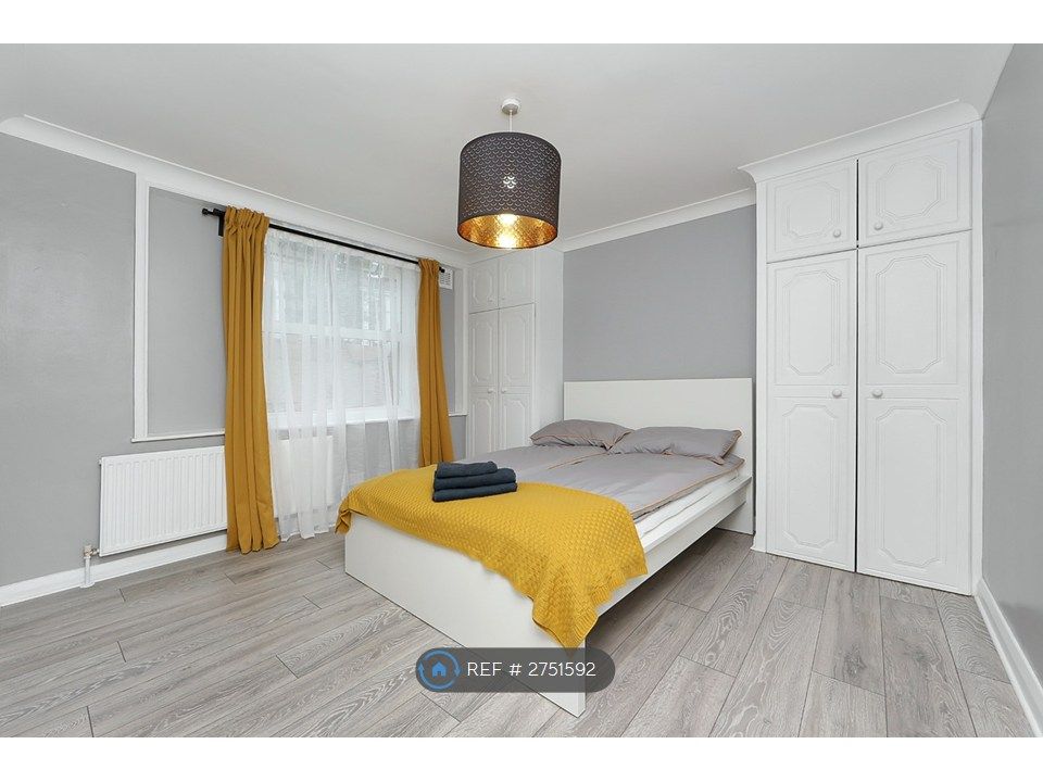 Property photo 2 of 7 Bedroom