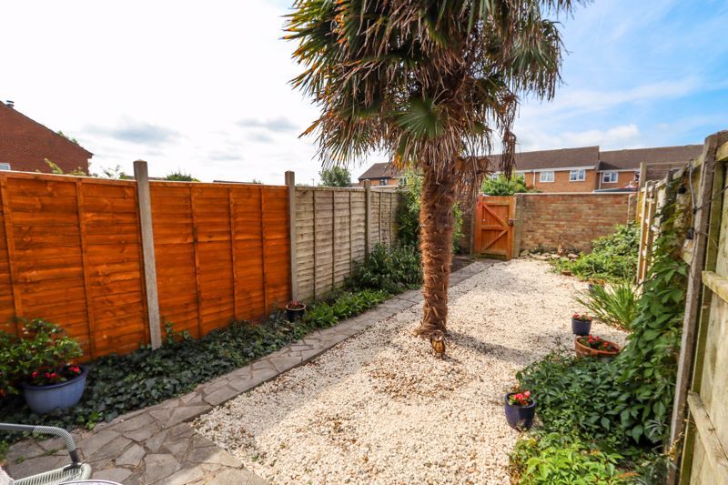 Property photo 3 of 11 Garden
