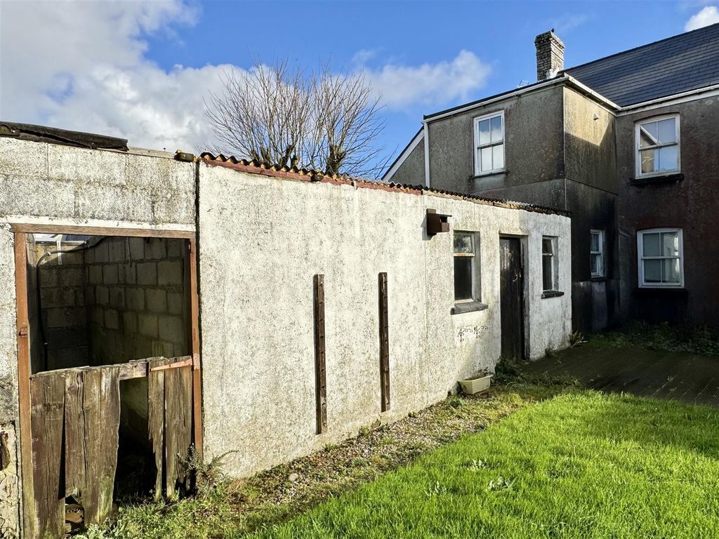 Property photo 3 of 39 Outbuilding