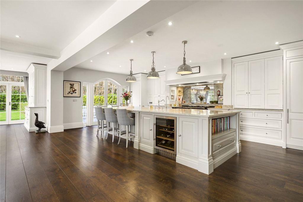 Property photo 2 of 27 Picture No. 03