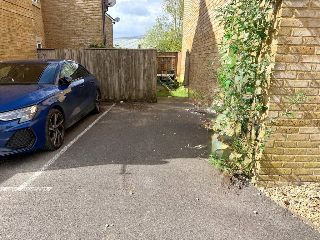 Property photo 2 of 8 Picture No. 02