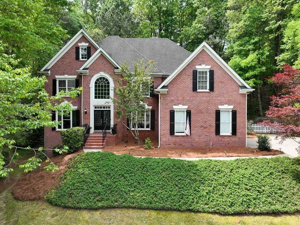 Property photo 1 of 50