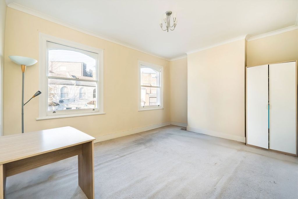 Property photo 2 of 4