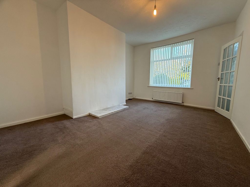 Property photo 3 of 12 Photograph 3