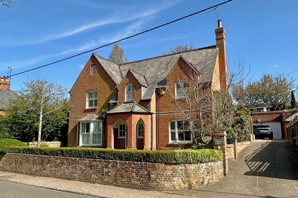 Property photo 1 of 42