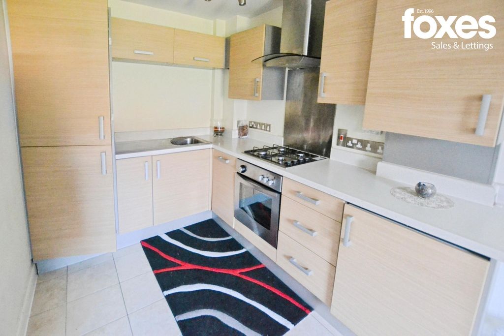 Property photo 2 of 12 4395091