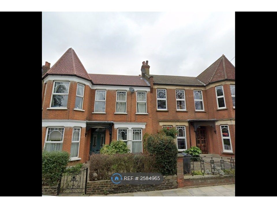 Property photo 1 of 20 Spacious Bowes Park/Wood Green