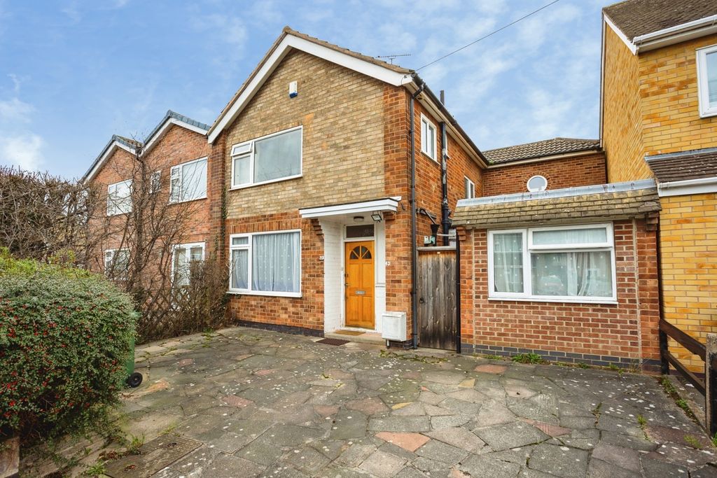 Property photo 1 of 19 Pbox-Img.Jpg