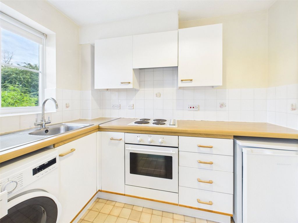 Property photo 3 of 9 Picture No. 09