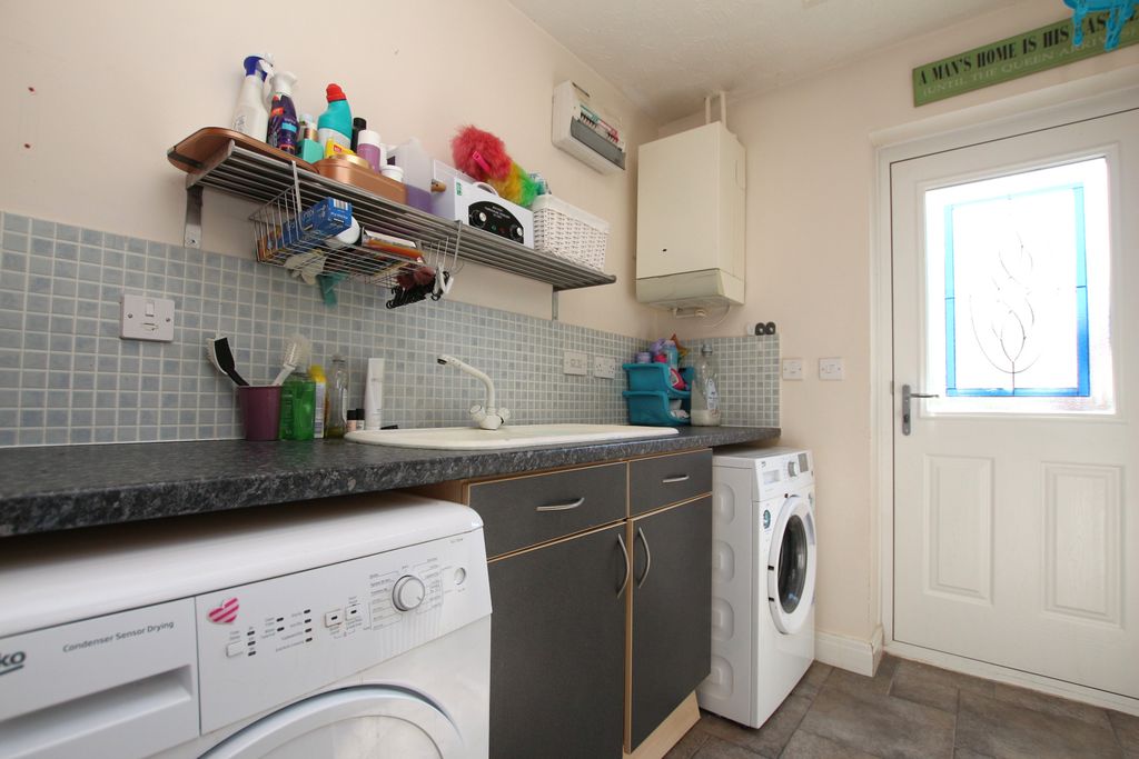 Property photo 2 of 13