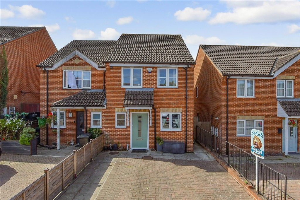 Property photo 2 of 11 External (Web)