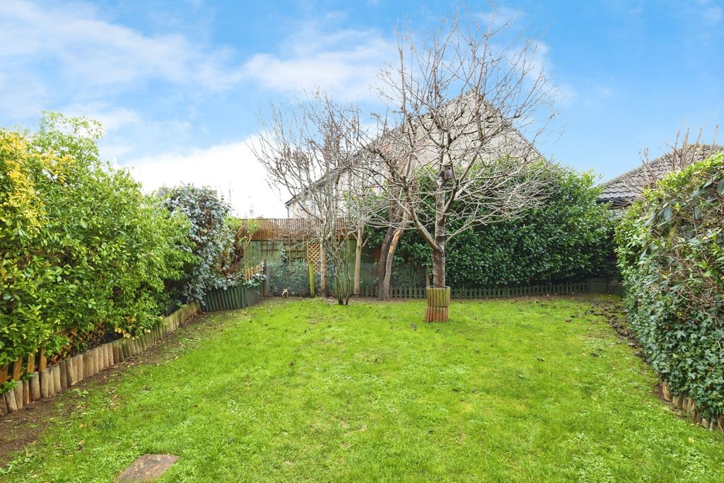 Property photo 3 of 7 Pbox-Img.Jpg