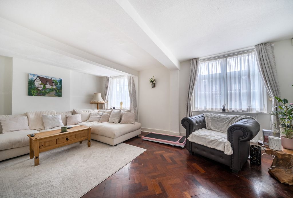 Property photo 3 of 13 1387022-5-695F8B8...