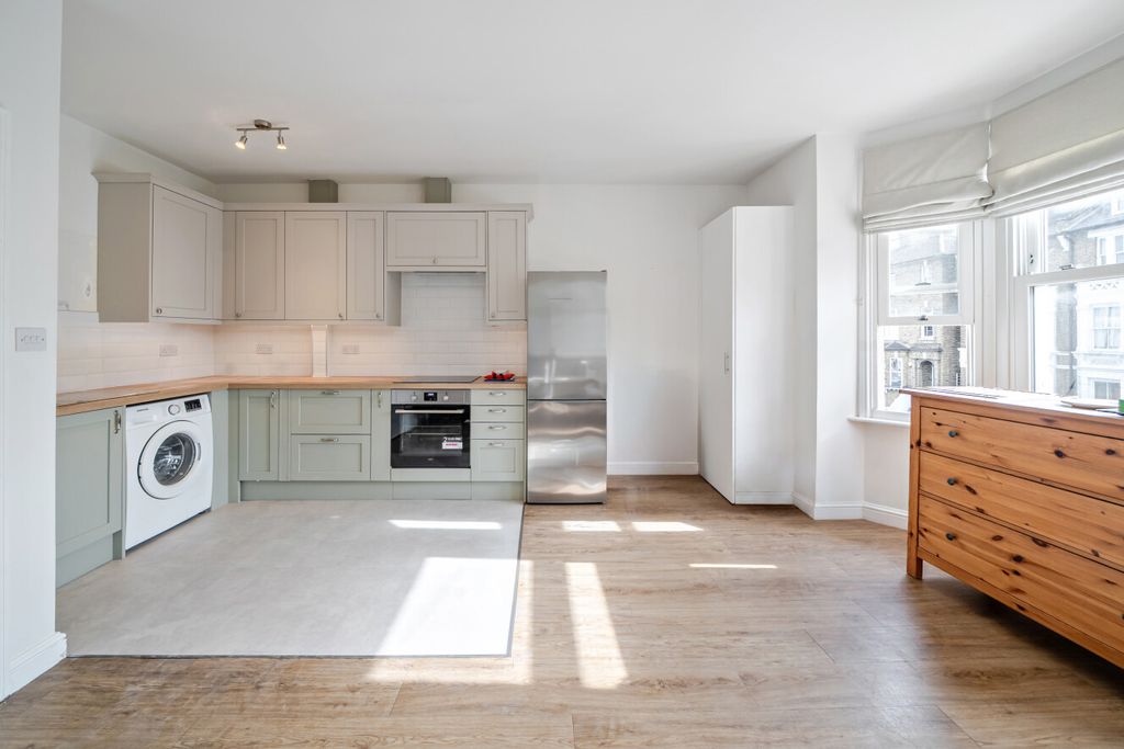 Property photo 2 of 9 1-6A8c39Fe3A997-1...