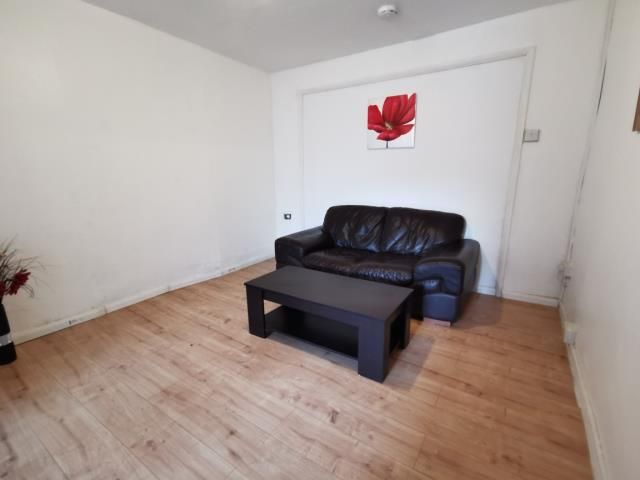 Property photo 3 of 10 Living Room