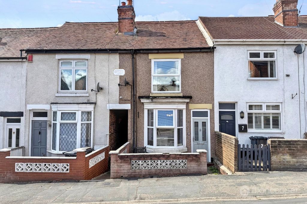 Property photo 1 of 12 5395731