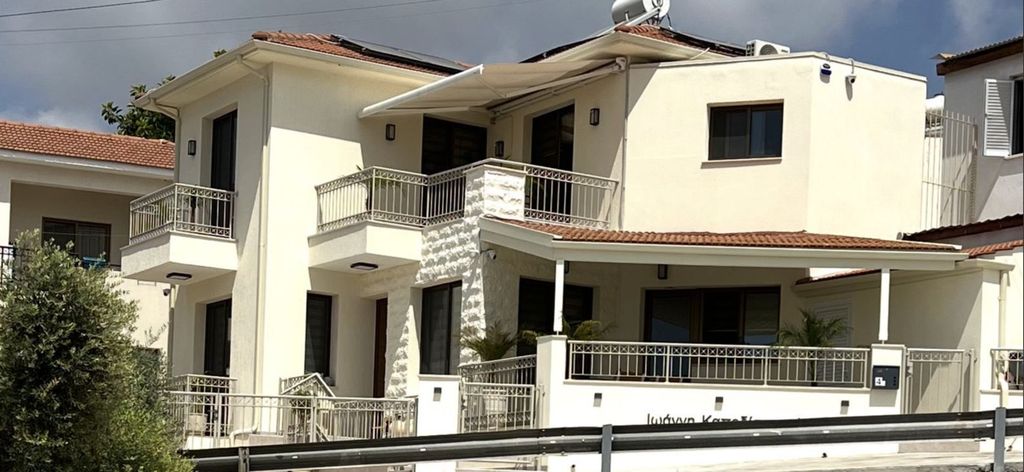 Property photo 1 of 25