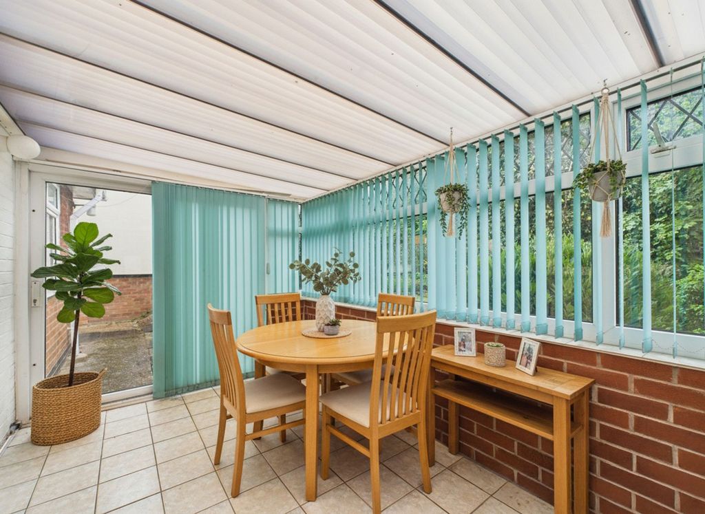 Property photo 3 of 14 Conservatory (Virtually Furnished)