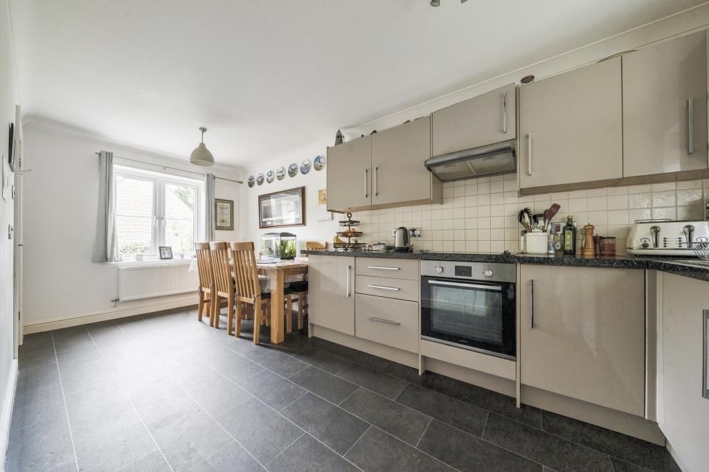 Property photo 2 of 20 Kitchen/Dining Room