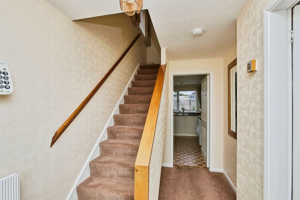Property photo 3 of 25
