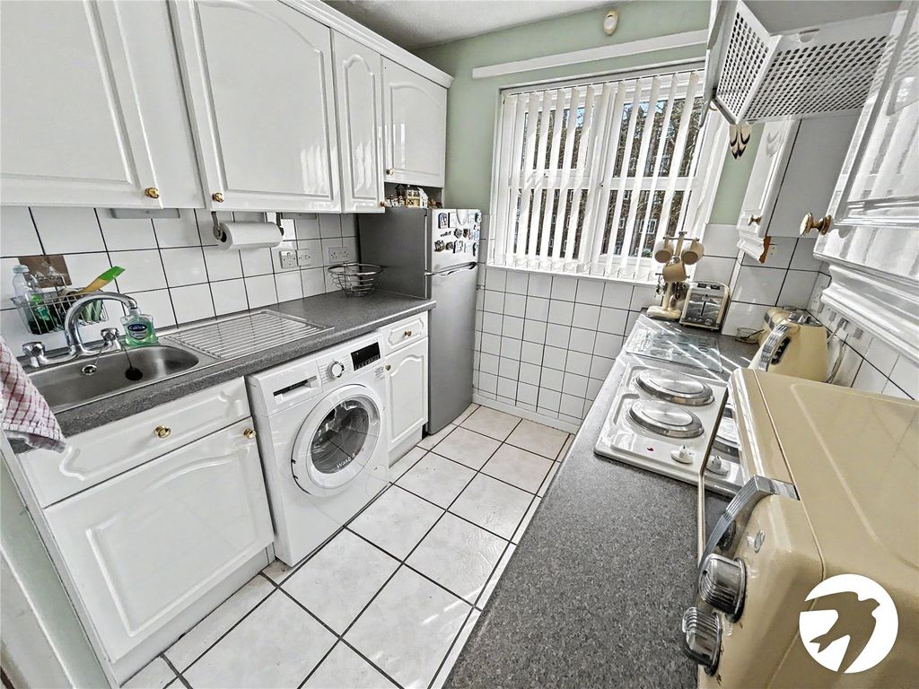 Property photo 3 of 7 Robinson Jackson