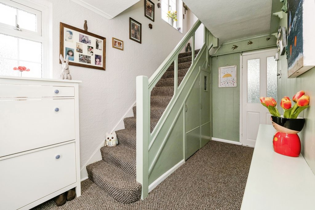 Property photo 2 of 20 Pbox-Img.Jpg