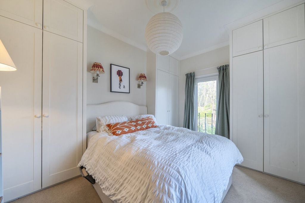 Property photo 3 of 14 Picture No. 16